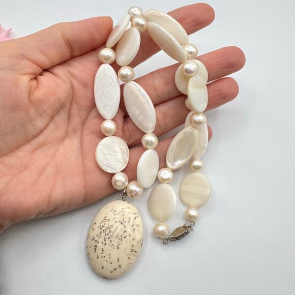 Mother of Pearl Genuine Pearls Natural Stone Pendant Necklace Handmade Artisan - Picture 7 of 11